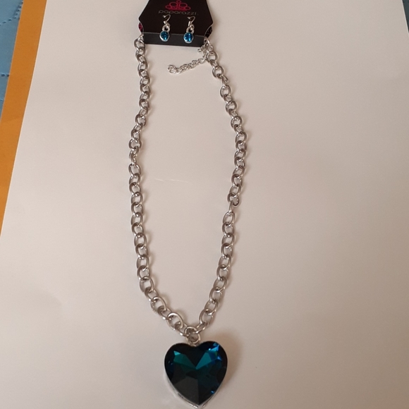 Paparazzi blue heart necklace with earrings